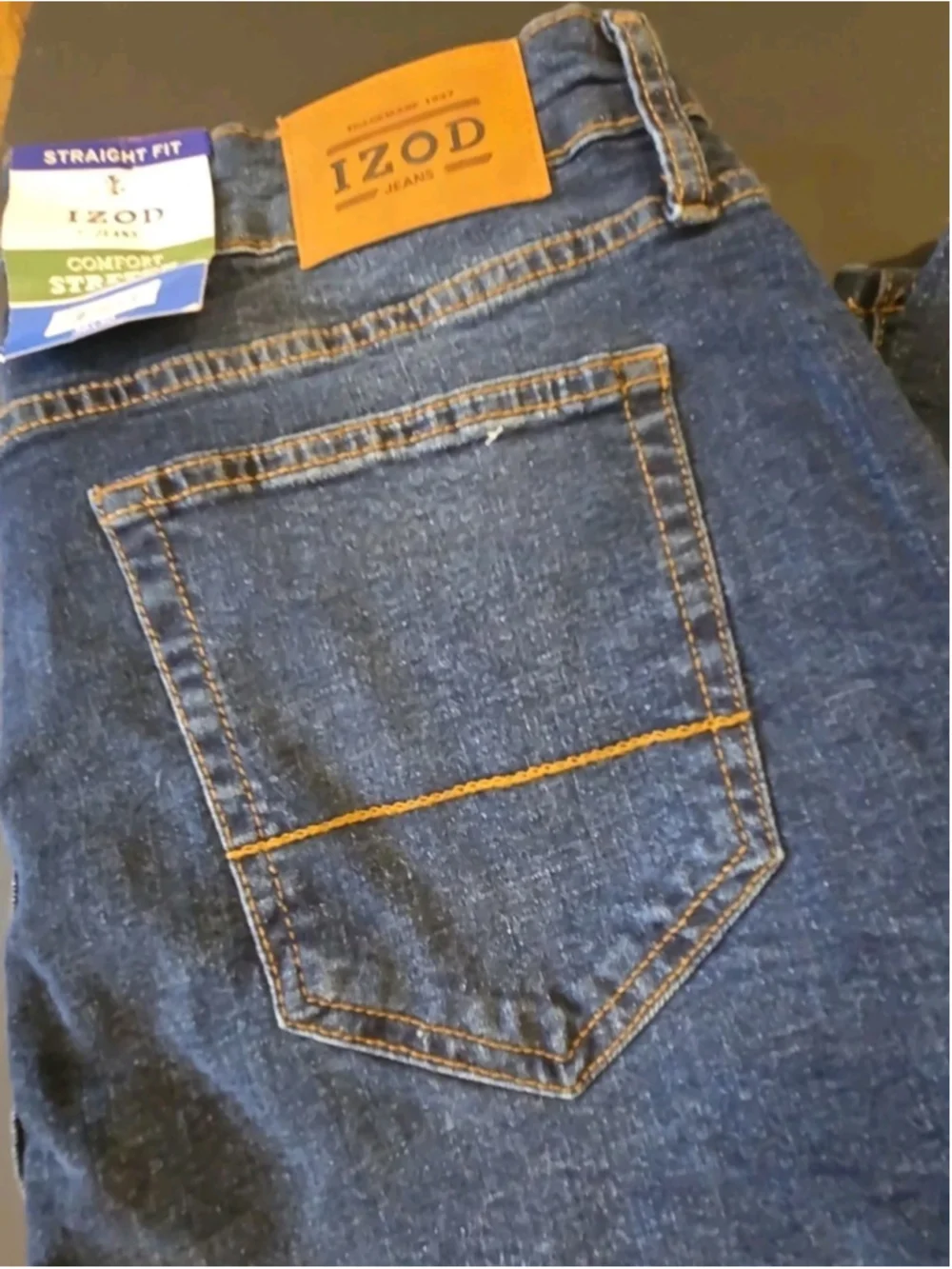 IZOD Men's Comfort Stretch Straight Fit Jean, Size 36x30 Canyon NWT (D-43)